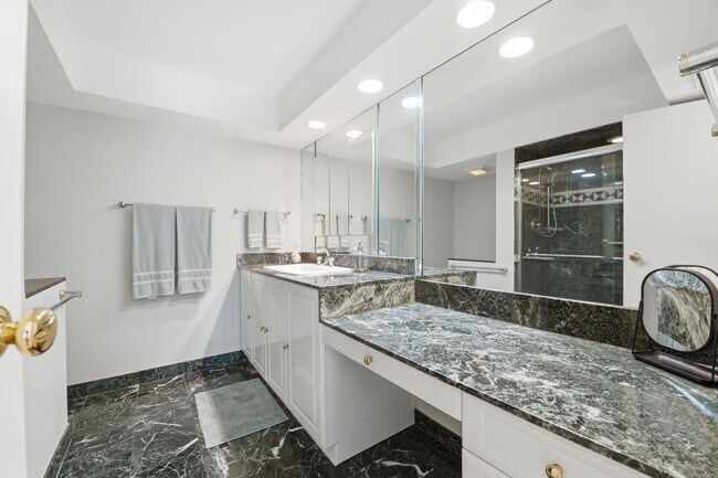Building Photo - 3200 S Ocean Blvd