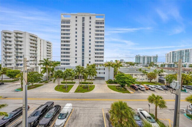 Building Photo - 7928 West Dr