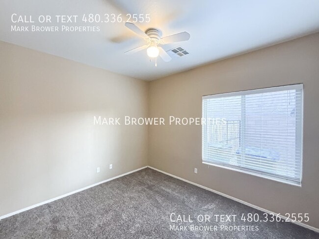 Building Photo - 1204 E Blackfoot Daisy Dr