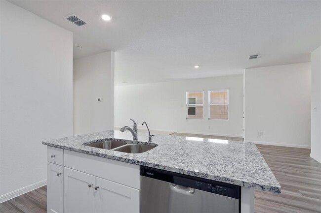 Building Photo - 621 Gemsbok Rd