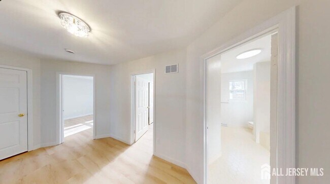 Building Photo - 9 Black Oak Ln