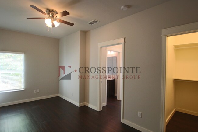Building Photo - Available Now! 2 bedroom in Historic Charn...