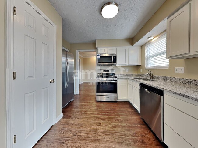 Building Photo - 7207 Rachaels Run