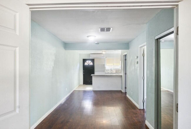 Building Photo - 53385 Eisenhower Dr