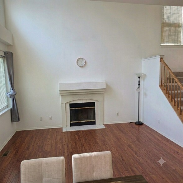 Building Photo - 5395 Elizabeth Place