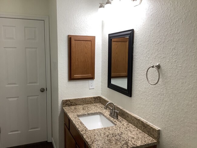 Building Photo - 3709 Breckenridge Dr