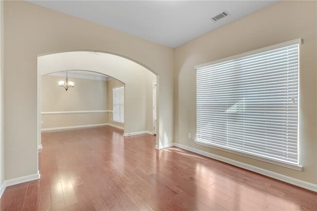 Building Photo - 270 Woods Creek Dr