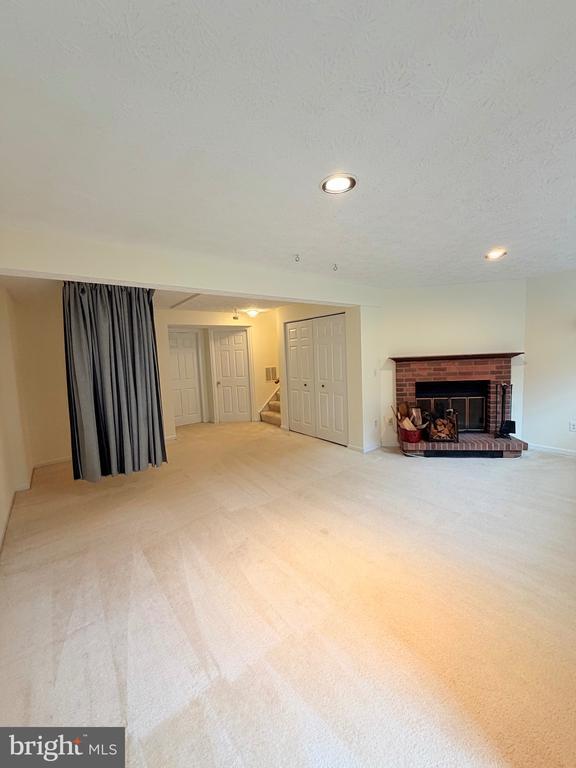 Building Photo - 3758 Mazewood Ln