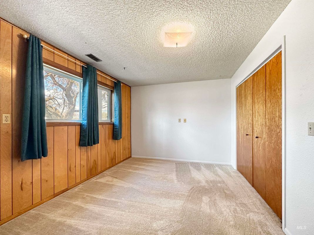 Building Photo - 5454 Lapwai Pl