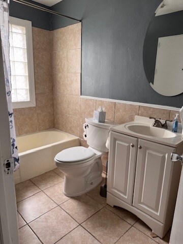 Building Photo - 634 W 41st St