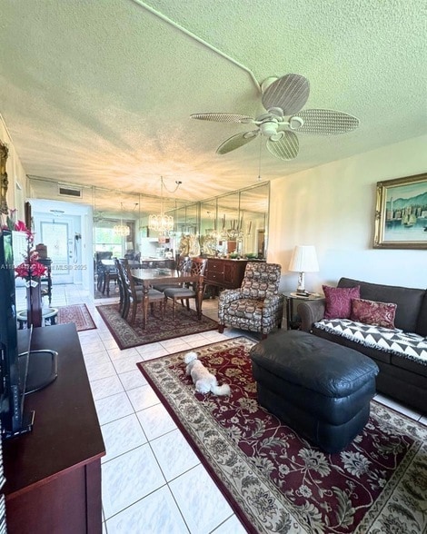 Building Photo - 7787 Golf Cir Dr