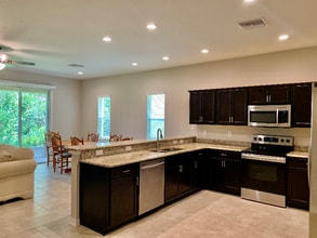 Building Photo - 1074 Grantham Dr