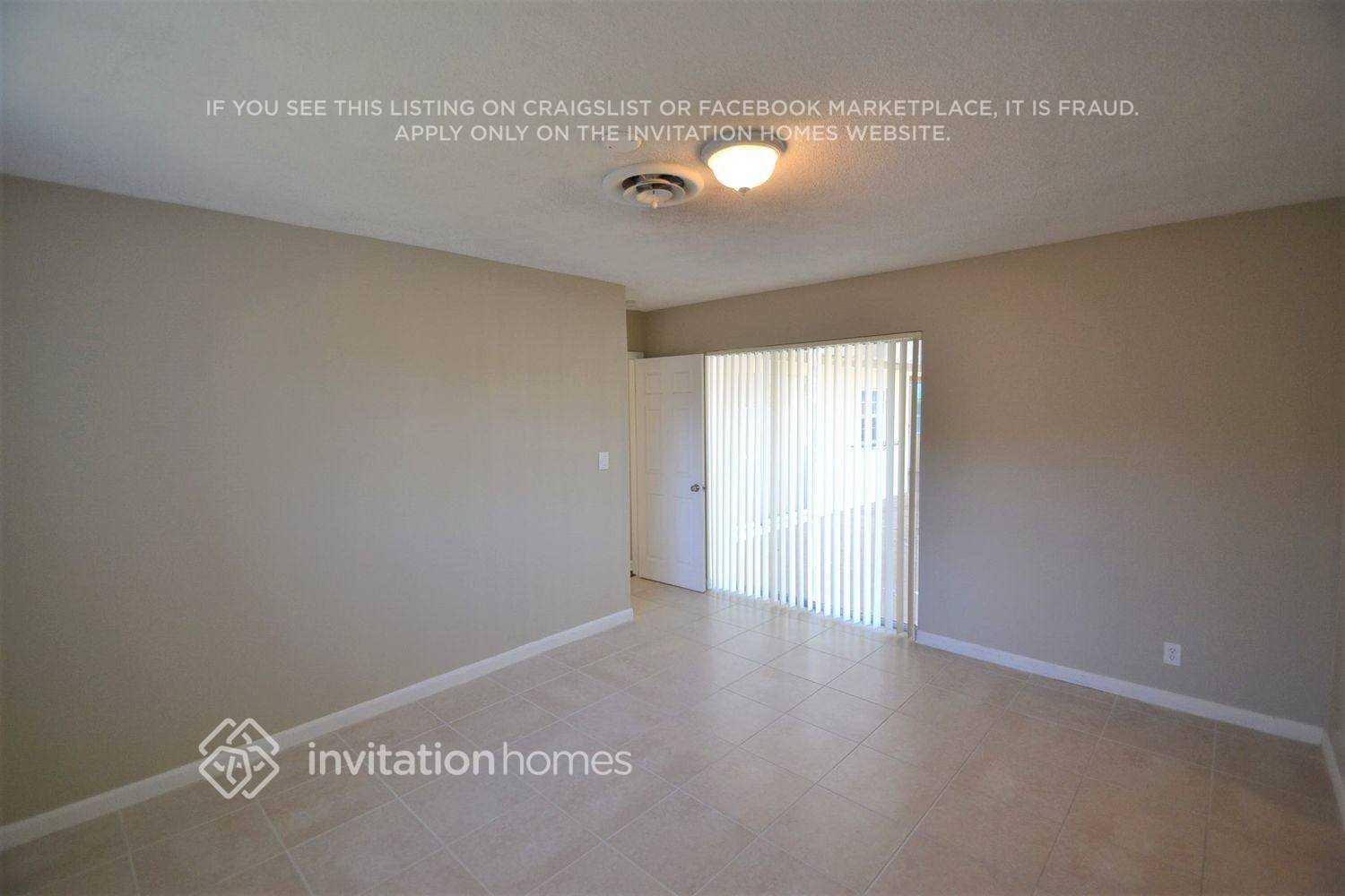 Building Photo - 1501 N 46th Ave