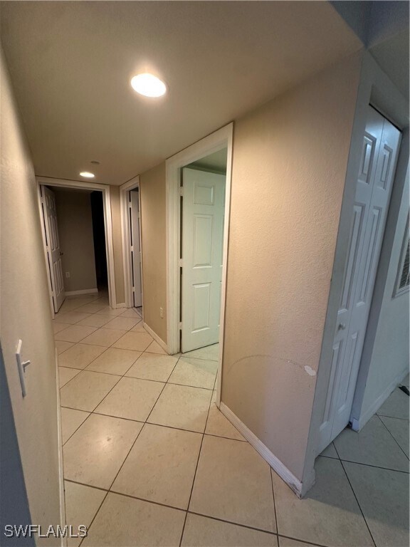 Building Photo - 8234 Key Royal Cir