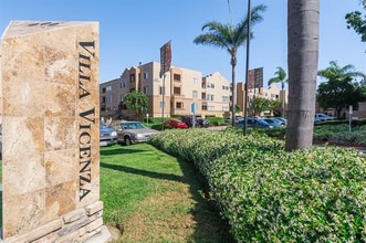 Building Photo - 3520 Lebon Dr