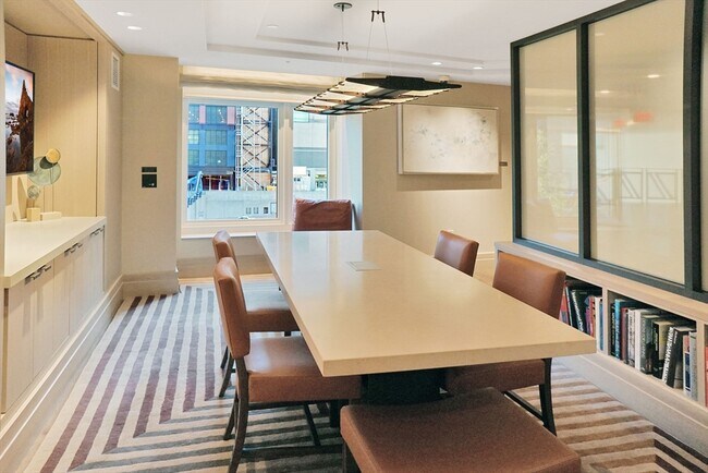 Building Photo - 100 Lovejoy Pl