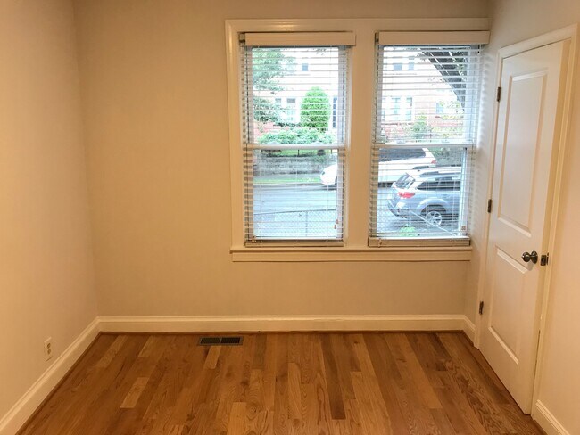 Bedroom - 1321 Orren St NE