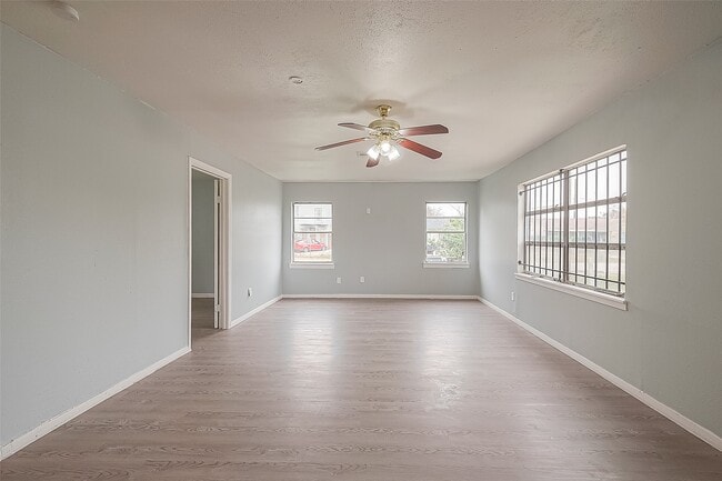 Building Photo - 9302 Fairland Dr
