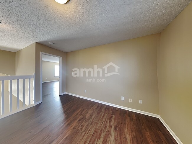 Building Photo - 2624 Santaro Ct