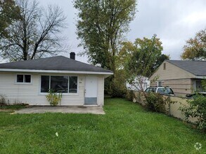 Building Photo - 4 Bedroom 1 Bathroom Single Family Home. C...