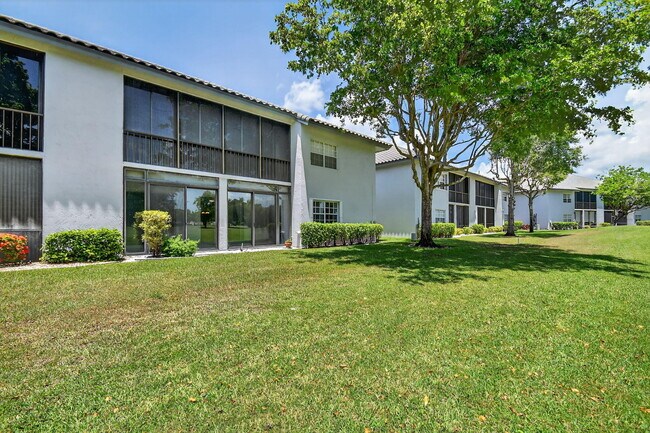 Building Photo - 11570 Briarwood Cir