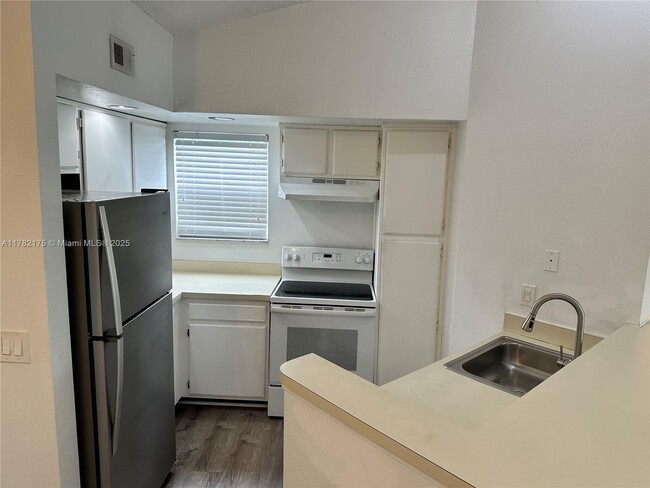 Building Photo - 1401 Village Blvd
