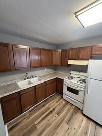 Building Photo - 6218 Elbrook Ave