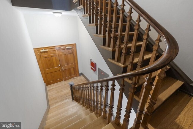 Building Photo - 1602 Locust St