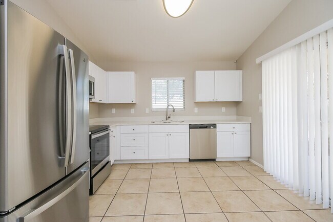 Building Photo - 1866 W 20th Ave