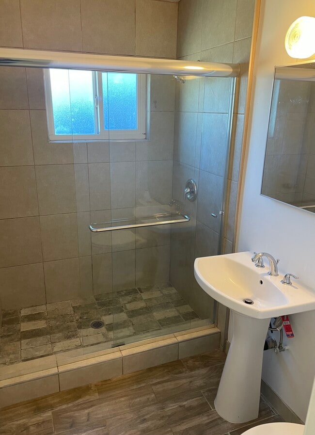 Building Photo - 10357 Bonita Ave