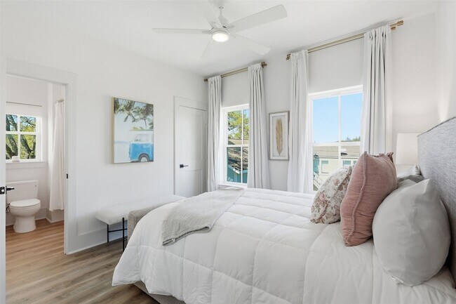 Building Photo - 4712 Avenue Q