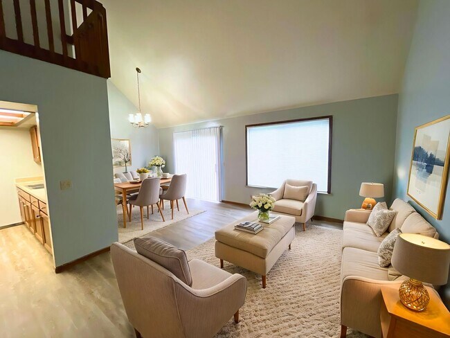 Building Photo - Near Local Shops and Restaurants