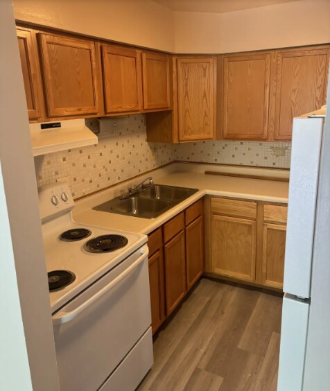 Building Photo - 1847 Canal St