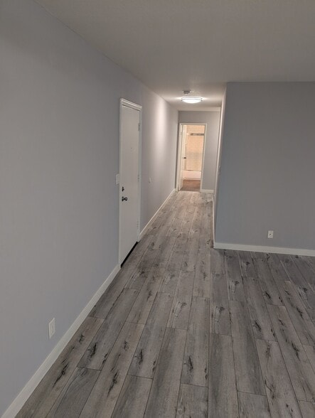 Building Photo - 7014 Lanewood Ave