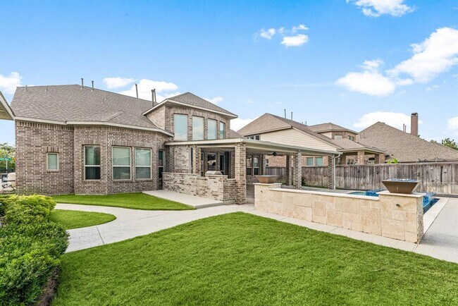 Building Photo - 16202 Coyote Run Ln