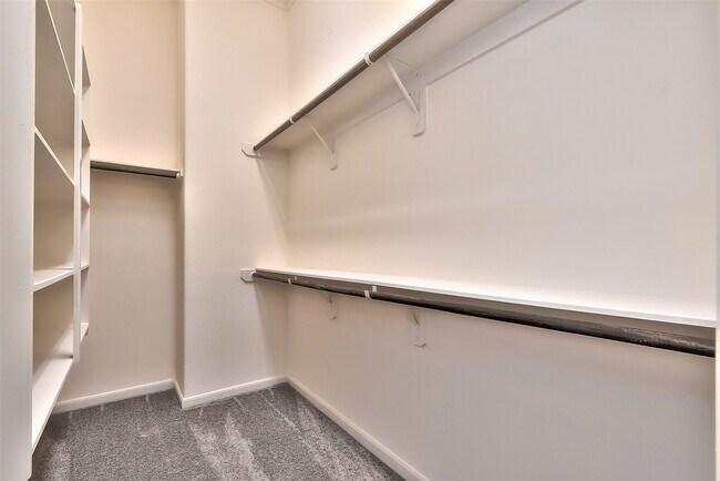 Building Photo - 163 Axlewood Ct