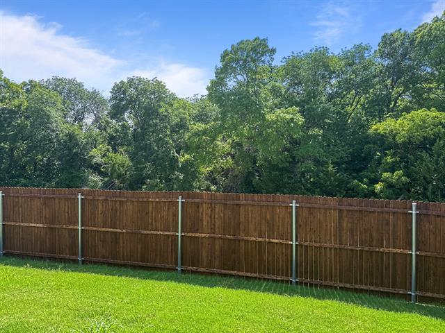 Building Photo - 1908 Iris Rd