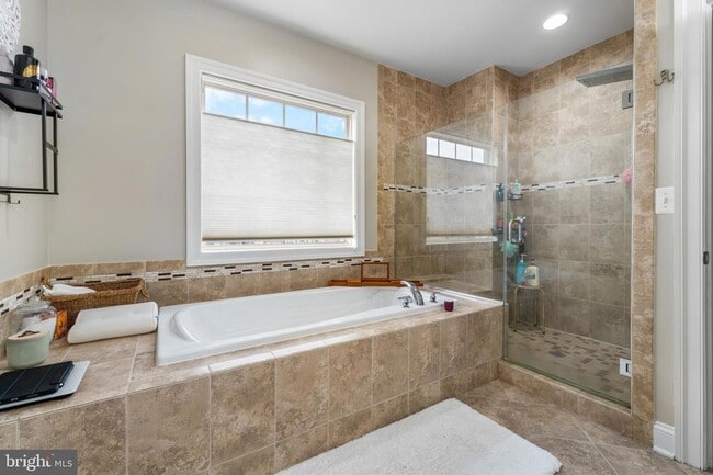 Building Photo - 726 River Mist Dr