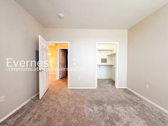 Building Photo - 2675 S Danube Way
