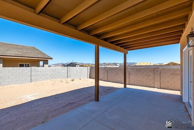 Building Photo - 10688 E 45th St