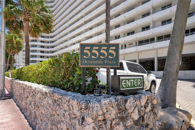 Building Photo - 5555 Collins Ave