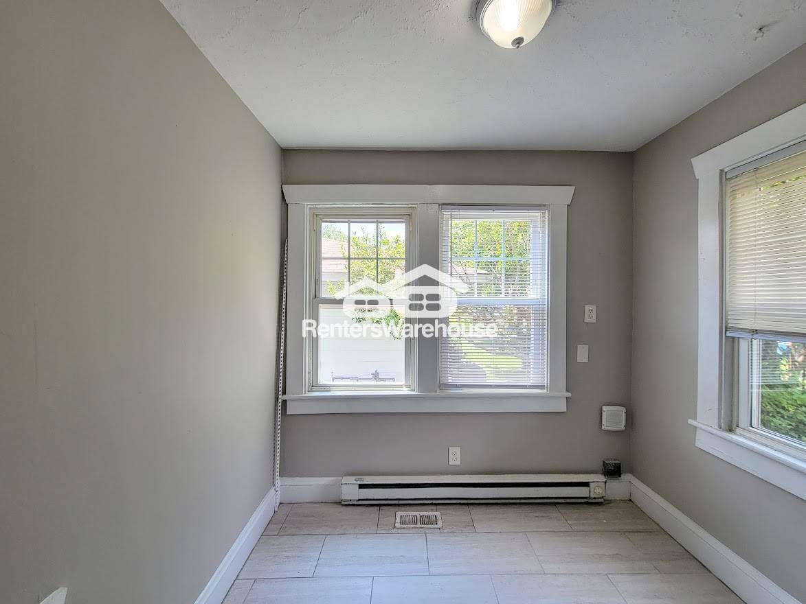 Building Photo - 220 Glendale Ave