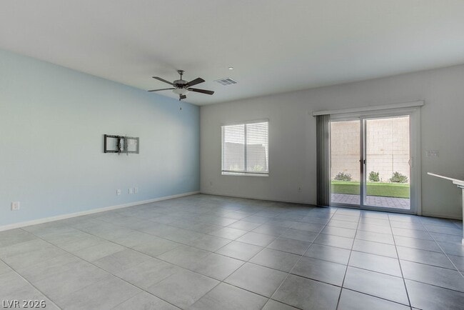 Building Photo - 10944 Meridian Flds Ave