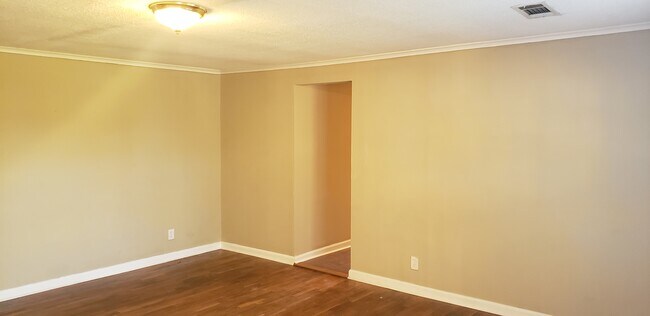 Building Photo - 3267 US Hwy 27