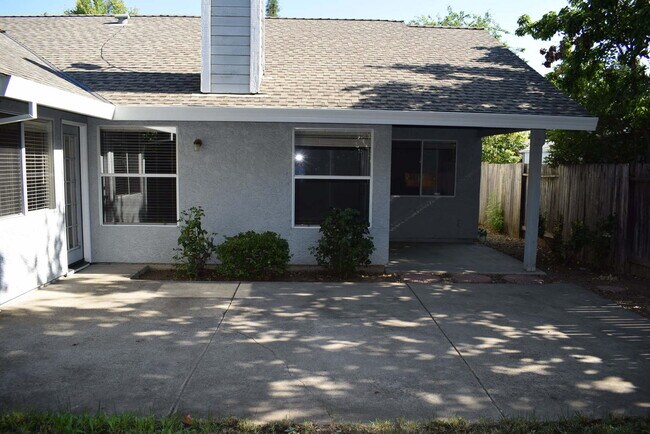 Building Photo - 6830 Paseo Del Sol Way