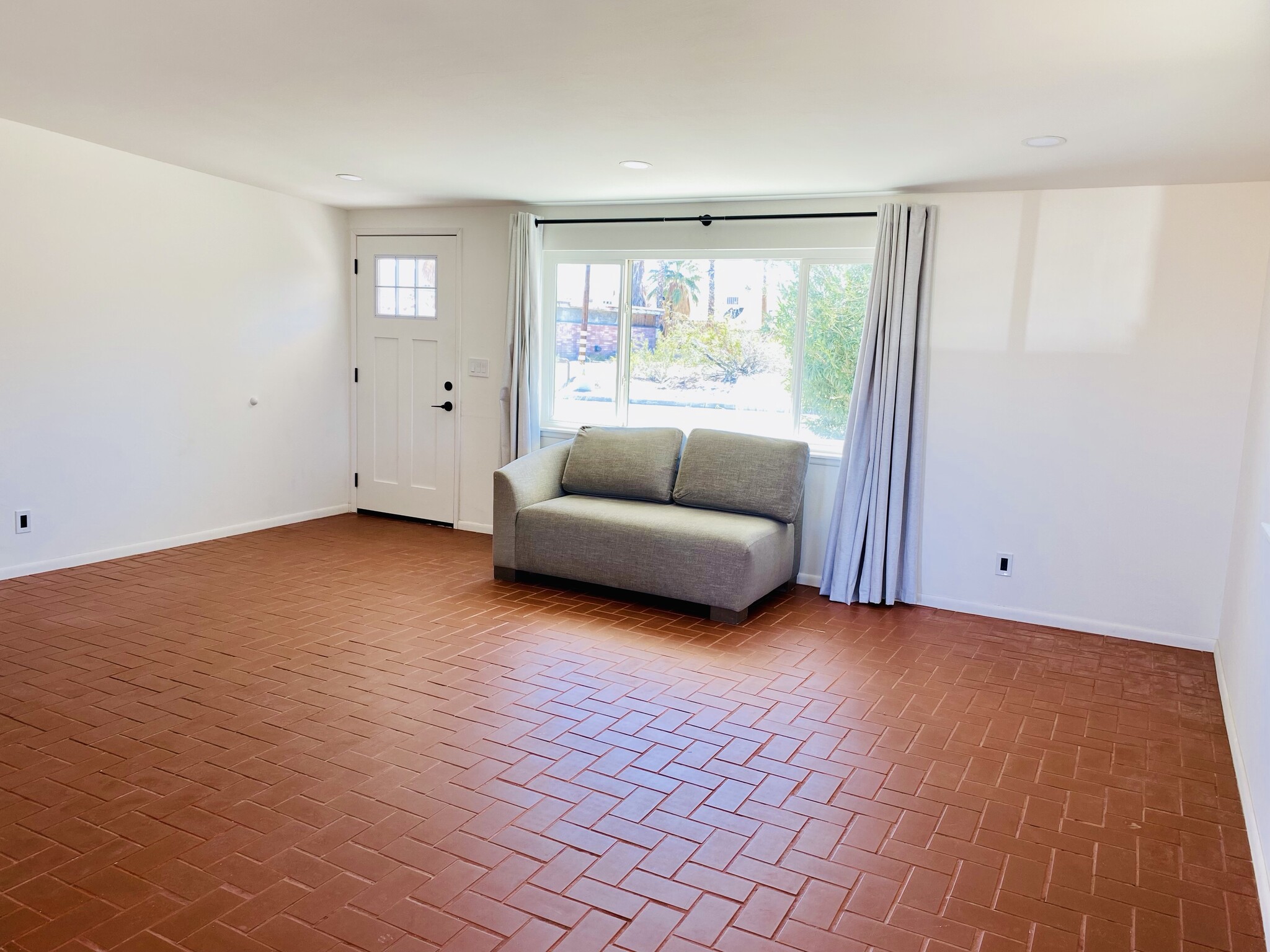 Large Living Area with Recessed Lighting - 6393 Desert Queen Ave