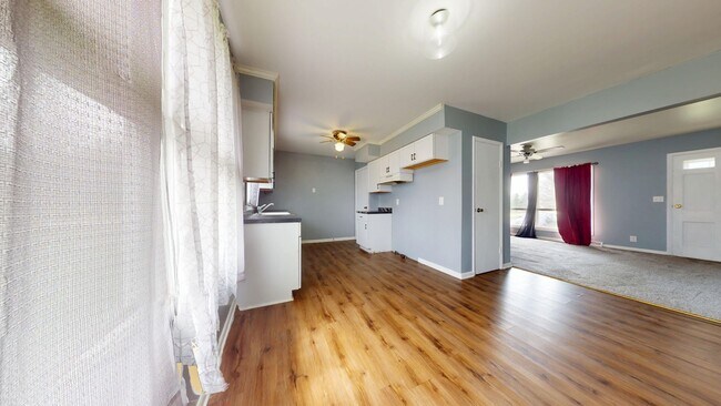 Building Photo - Shelby Schools, country ranch with garage