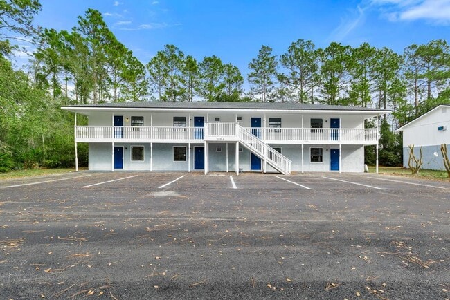 Building Photo - 102 Cone St