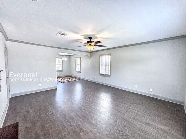 Building Photo - 3338 Blodgett St