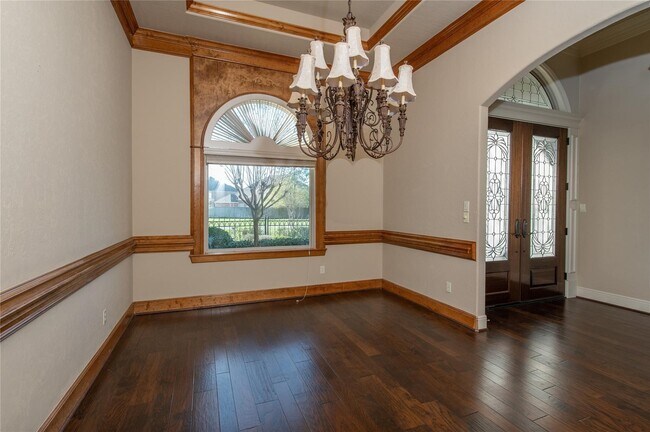 Building Photo - 25702 Golden Bell Dr